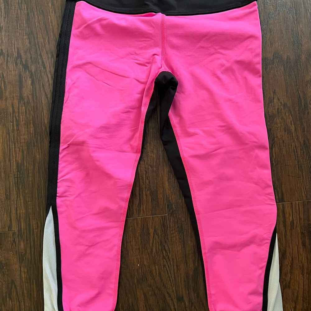 Lululemon 6
